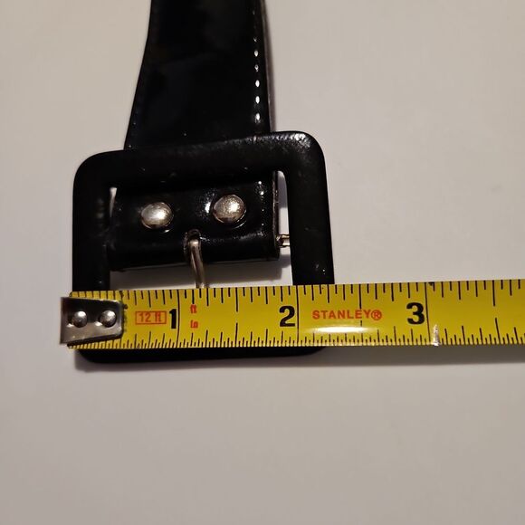 Shiny Faux Patent Black Women's Belt waist 32"-36" Like New - Picture 4 of 4
